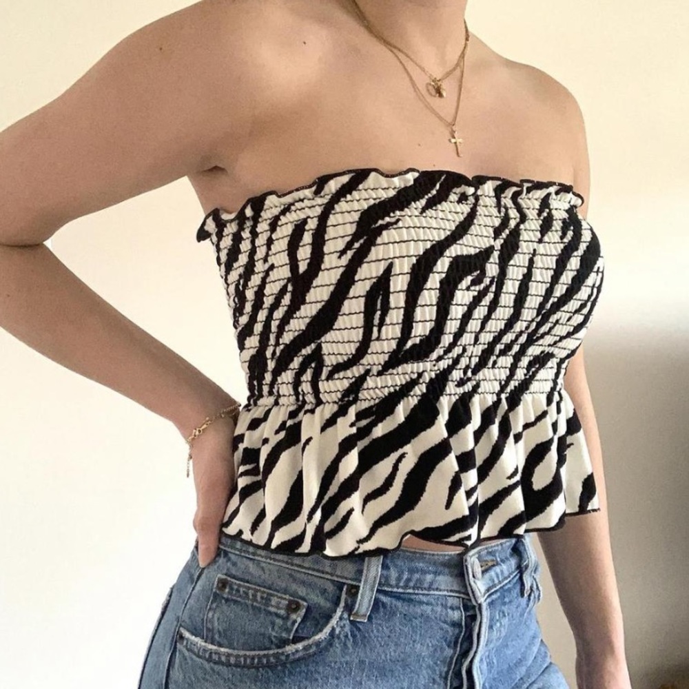 Zebra Print Top - Picture 2 of 5